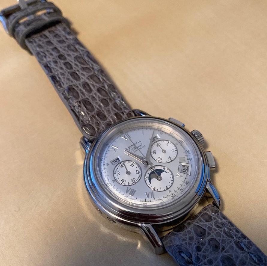 Crocodile leather piece
